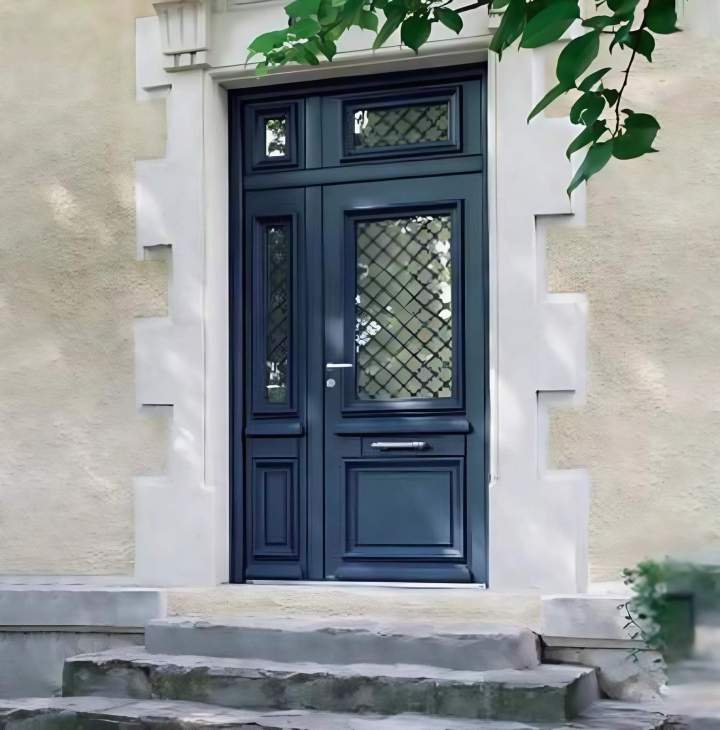 Pose de portes en PVC à Angoulême
