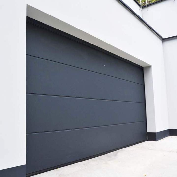 Installation de porte de garage motorisée à Angoulême