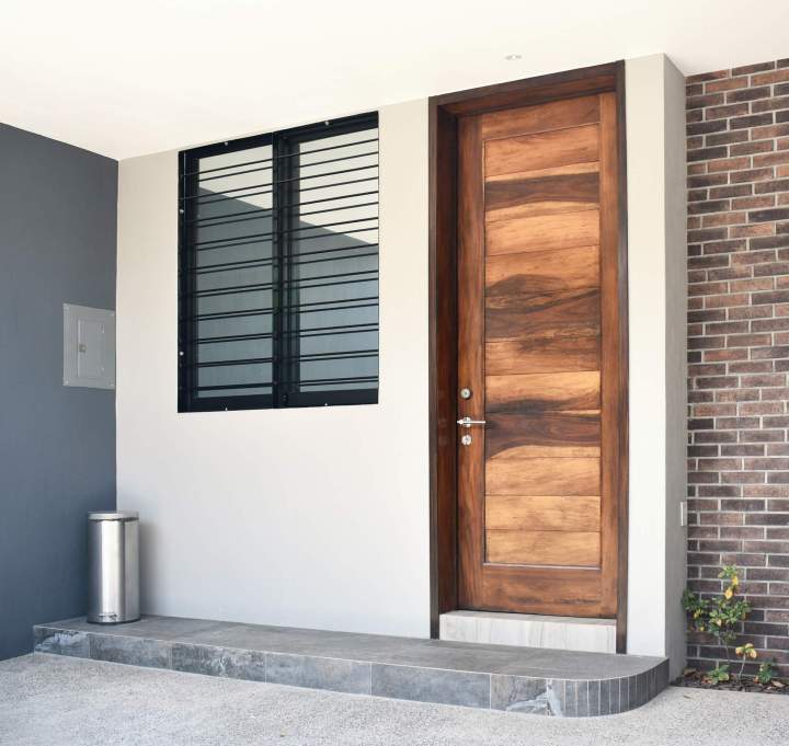 Pose de porte d’entrée à Angoulême