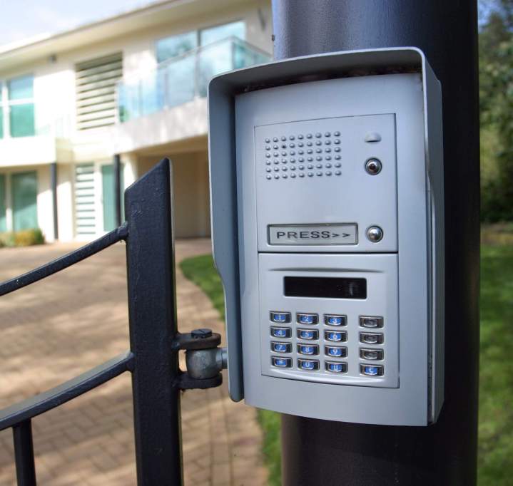 Pose de motorisation pour portails à Angoulême